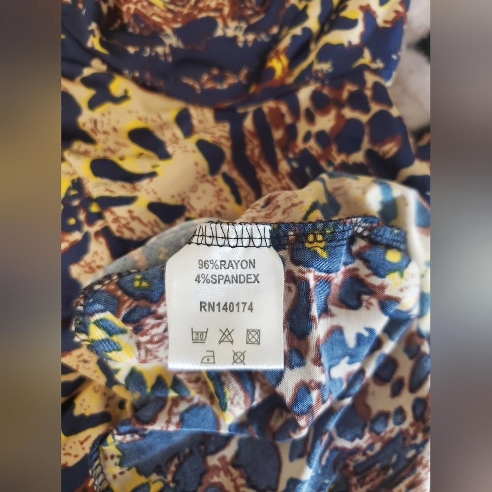 R&B Collection Size M Animal Print Tunic Dress - Picture 9 of 9